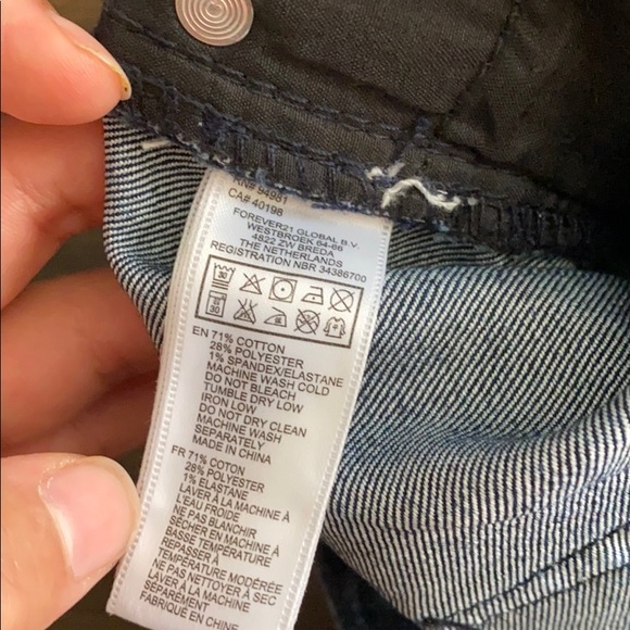 🐥New Forever21 Denim shorts - Picture 8 of 8